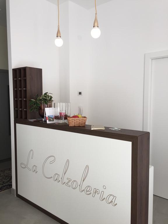 R&B La Calzoleria Hotel Мори Екстериор снимка