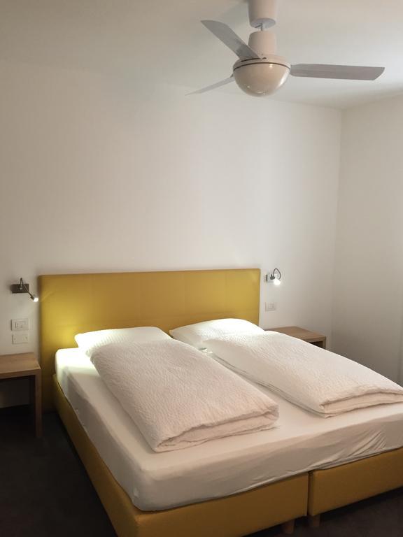 R&B La Calzoleria Hotel Мори Екстериор снимка