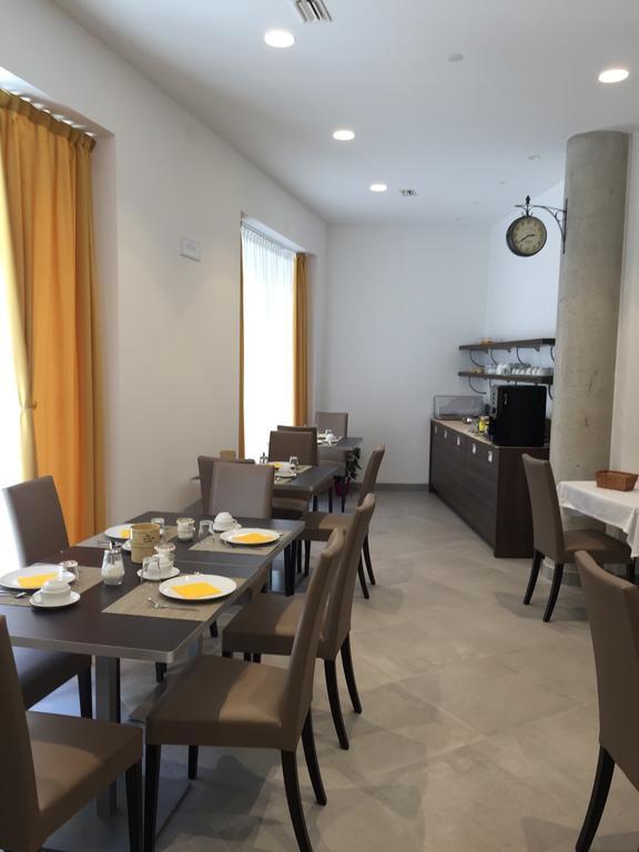 R&B La Calzoleria Hotel Мори Екстериор снимка